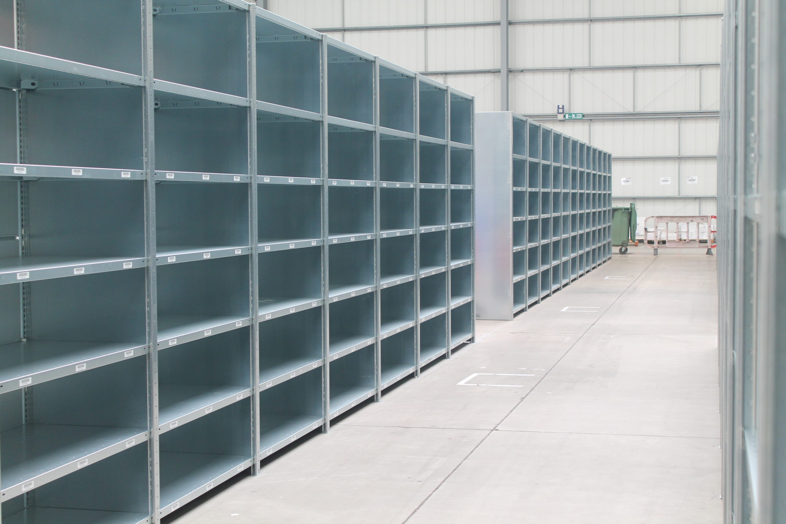 Unipart industrial shelving